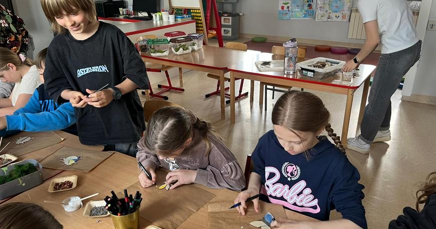 W ŚWIECIE OWADÓW I 'ROBAKÓW'